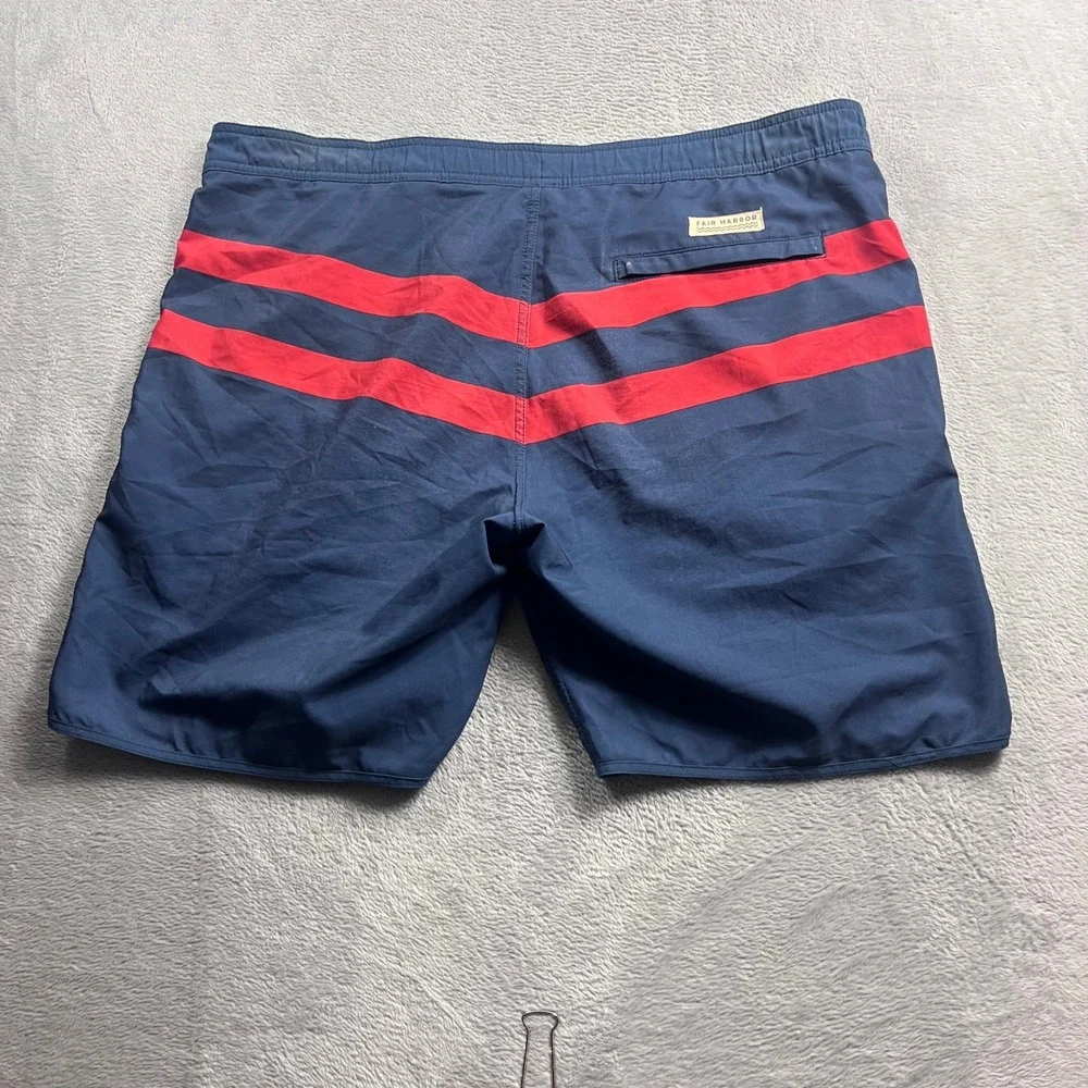 Fair Harbor Mens‎ Navy Blue Red Striped Swim Trunks Board Shorts Size Medium